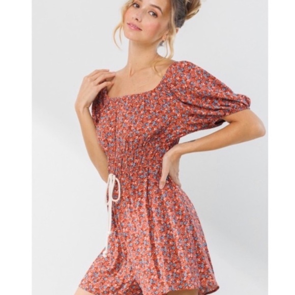 Floral Romper - Picture 4 of 7